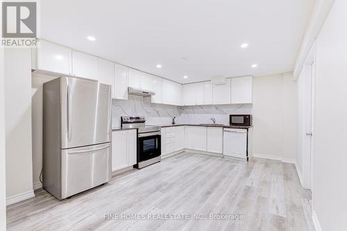 LOWER - 28 ROCKWOOD CRESCENT , Vaughan, Ontario L4J 7T2 2