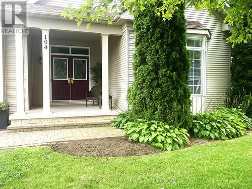 104 ABBEY DAWN DRIVE  Loyalist (Bath), ON K0H 1G0