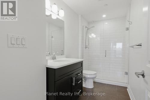 501 - 150 Wellington Street E, Guelph (Downtown), ON - Indoor Photo Showing Bathroom