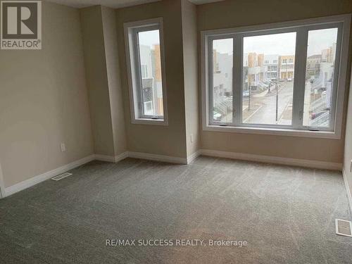80 Progress Crescent, Kitchener, ON - Indoor Photo Showing Other Room