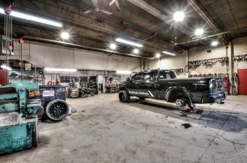 Atelier - 402 Rue St-Denis, Saint-Alexandre, QC - Indoor Photo Showing Garage