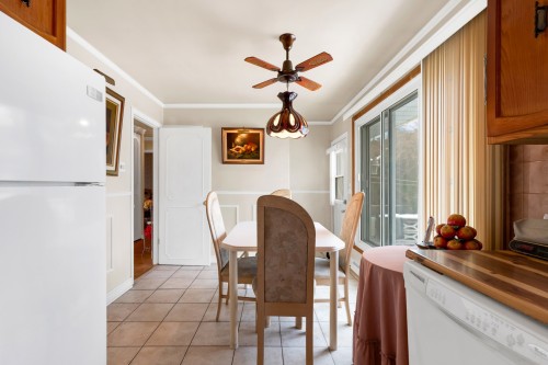 Coin-repas - 859 Av. Devonshire, Laval (Chomedey), QC - Indoor Photo Showing Dining Room