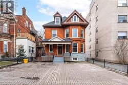 106 EAST Avenue S Unit# 3 Hamilton, ON L8N 2T7