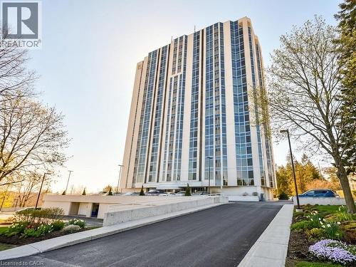 190 HESPELER Road Unit# 905  Cambridge, ON N1R 8B8