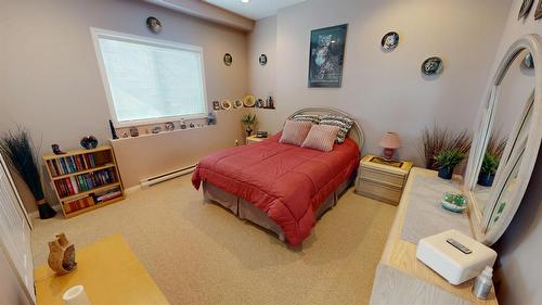 3333 Mt Fisher Drive, Cranbrook, BC - Indoor Photo Showing Bedroom