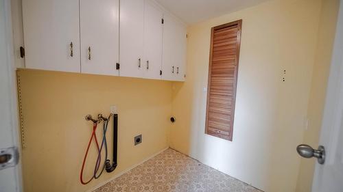 920 22Nd Avenue, Cranbrook, BC - Indoor Photo Showing Other Room