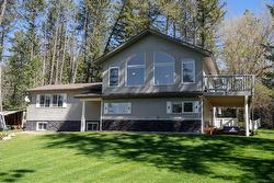 7242 Lloyd Road  Jaffray, BC V0B 1T0