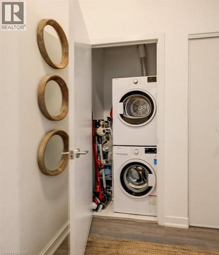 85 W Duke Street W Unit# 308, Kitchener, ON - Indoor Photo Showing Laundry Room