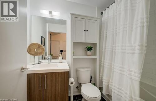 85 W Duke Street W Unit# 308, Kitchener, ON - Indoor Photo Showing Bathroom