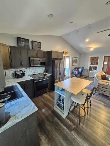 53 Railway Avenue, Clanwilliam, MB - Indoor Photo Showing Kitchen With Double Sink