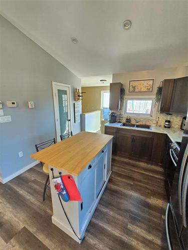 53 Railway Avenue, Clanwilliam, MB - Indoor Photo Showing Other Room
