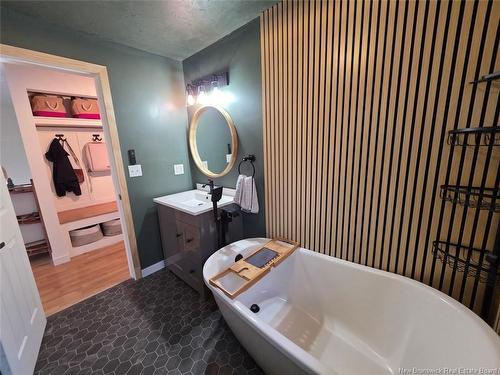 5722 Centrale St, Lac Baker, NB 