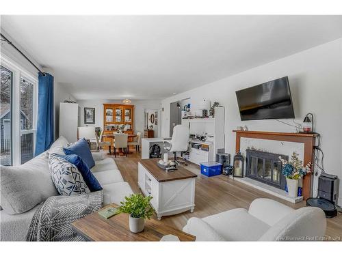 285 Winslow St, Fredericton, NB 