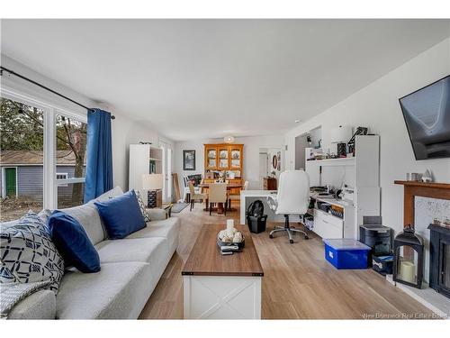 285 Winslow St, Fredericton, NB 