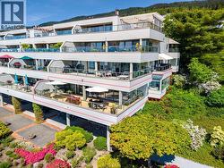 25 2236 FOLKESTONE WAY  West Vancouver, BC V7S 2X7