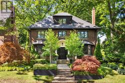 297 INGLEWOOD DRIVE Toronto, ON M4T 1J2