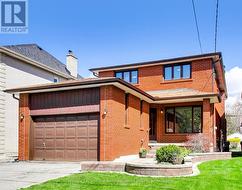 32 MADAWASKA AVENUE Toronto, ON M2M 2P9