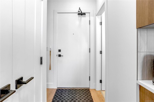 402-201 Dogwood Dr, Ladysmith, BC - Indoor Photo Showing Other Room
