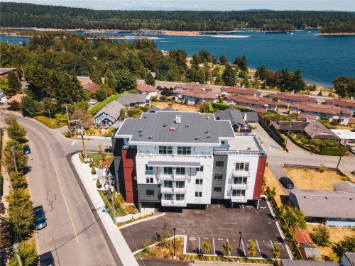 402-201 Dogwood Dr, Ladysmith, BC - Outdoor With Body Of Water With View
