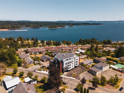 402-201 Dogwood Dr, Ladysmith, BC - Outdoor With Body Of Water With View