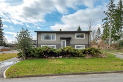 325 Twillingate Rd Campbell River, BC V9W 1V3