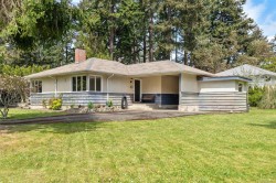 4047 Haro Rd  Saanich, BC V8N 4B3