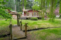 2420 Spring Beach Dr Gabriola Island, BC V0R 1X7