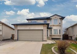 44 Braswell BAY  Winnipeg, MB R3X 2B6