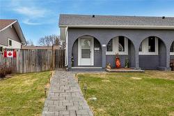 104 Harwood CR  Winnipeg, MB R3R 2A8