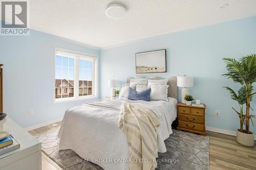 Primary Bedroom - 806 Shortreed Crescent, Milton, ON - Indoor Photo Showing Bedroom