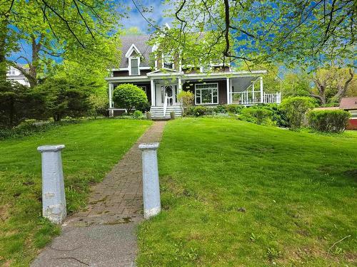 148 Crescent Street  Sydney, NS B1S 2Z8