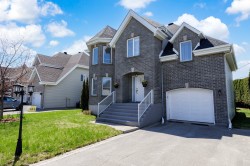 185 Rue de Villandry  Vaudreuil-Dorion, QC J7V 9X7