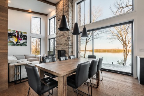Salle à manger - 79 Ch. Mayer, Potton, QC - Indoor Photo Showing Dining Room With Fireplace