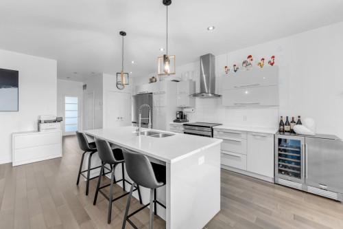 Cuisine - 21-661 Boul. Adolphe-Chapleau, Bois-Des-Filion, QC - Indoor Photo Showing Kitchen With Double Sink With Upgraded Kitchen