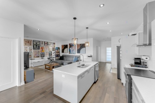 Vue d'ensemble - 21-661 Boul. Adolphe-Chapleau, Bois-Des-Filion, QC - Indoor Photo Showing Kitchen With Double Sink