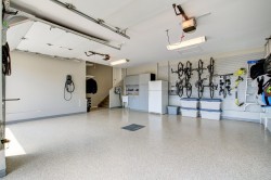 Garage - 