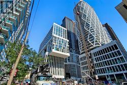 2301 - 238 SIMCOE STREET Toronto, ON M5T 0E2