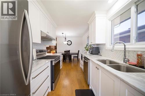 176 Kimberly Drive, Hamilton, ON - Indoor Photo Showing Kitchen With Stainless Steel Kitchen With Double Sink With Upgraded Kitchen