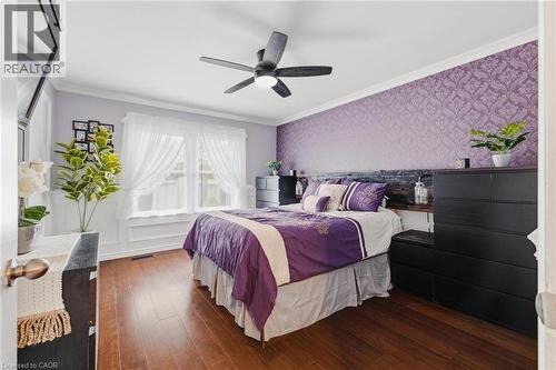 Hardwood-style flooring throughout - 120 Elgin Crescent, Waterloo, ON - Indoor Photo Showing Bedroom