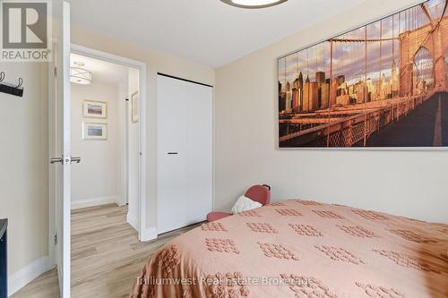 6 Broken Oak Crescent, Kitchener, ON - Indoor Photo Showing Bedroom