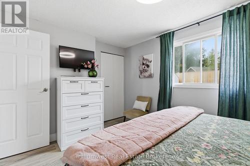 6 Broken Oak Crescent, Kitchener, ON - Indoor Photo Showing Bedroom