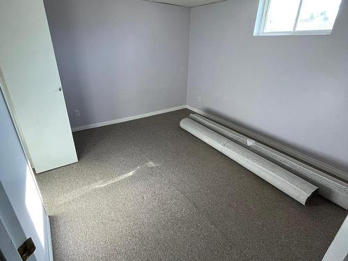 558 Van Norman, Thunder Bay, ON - Indoor Photo Showing Other Room