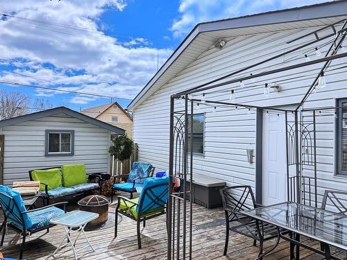 558 Van Norman, Thunder Bay, ON - Outdoor With Deck Patio Veranda