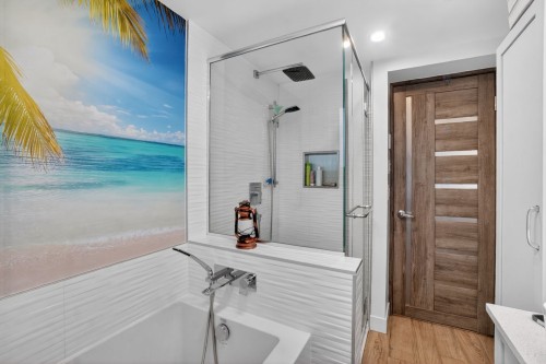 Salle de bains - 2353  - 2359 Av. Gonthier, Montréal (Mercier/Hochelaga-Maisonneuve), QC - Indoor Photo Showing Bathroom