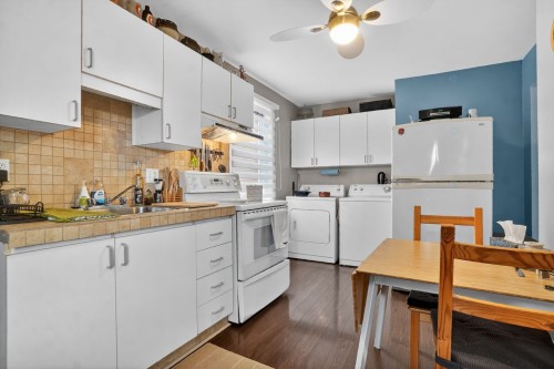 Cuisine - 2353  - 2359 Av. Gonthier, Montréal (Mercier/Hochelaga-Maisonneuve), QC - Indoor Photo Showing Kitchen