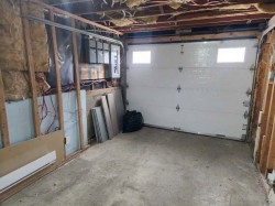 Garage - 