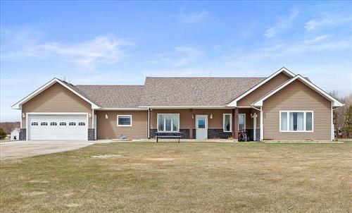 26005 27 Rd, Grunthal, MB 