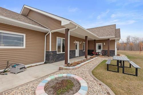 26005 27 Rd, Grunthal, MB 