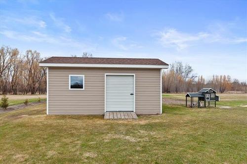 26005 27 Rd, Grunthal, MB 