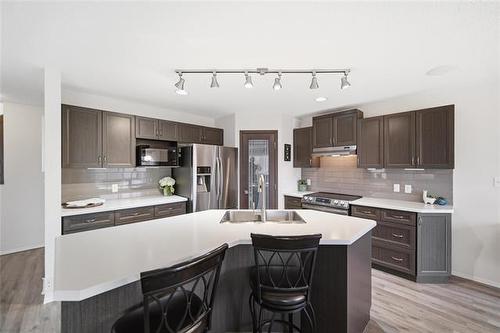 92 Margaret Swann Dr, Winnipeg, MB 
